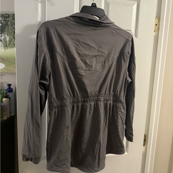 Lululemon Gray Women's Jacket - Picture 2 of 3